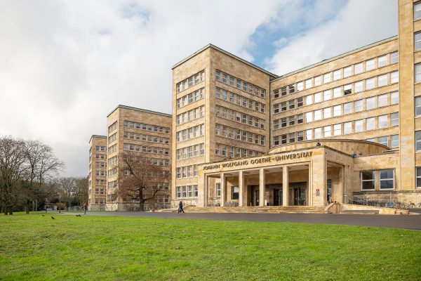 Frankfurt_Verwaltungsgebäude IG Farben_1102763©#visitfrankfurt_plazy_Isabela_Pacini